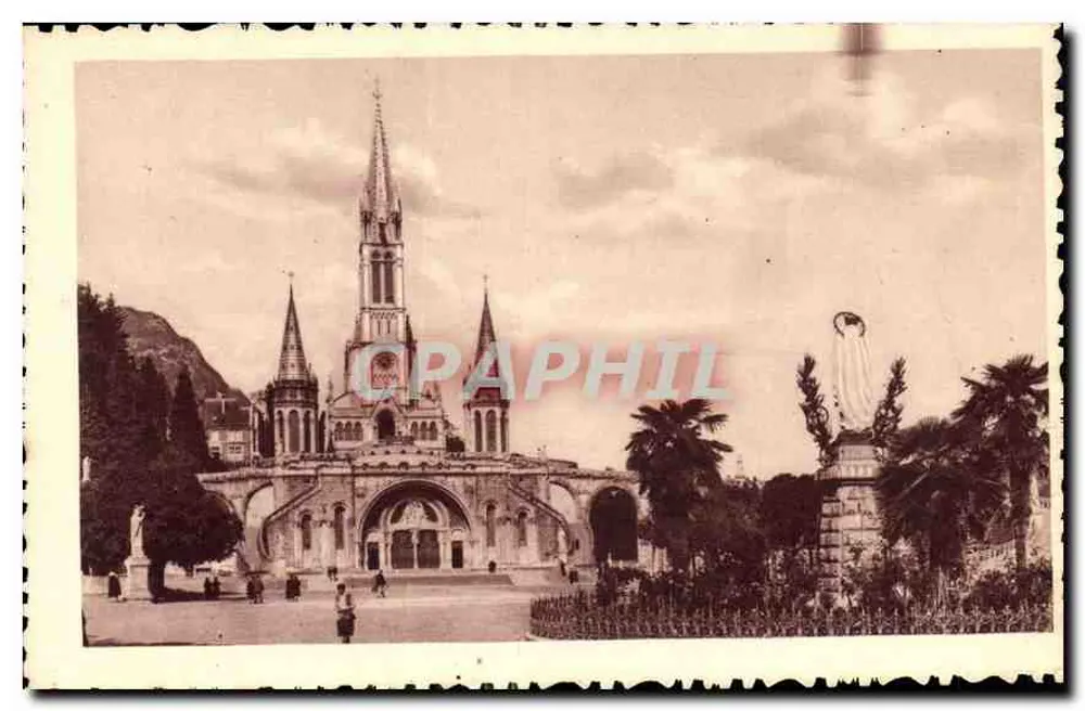 Lourdes — Die Basilika und die gekrönte Jungfrau — Edition P. DOUCET Lourdes - Vorderseite