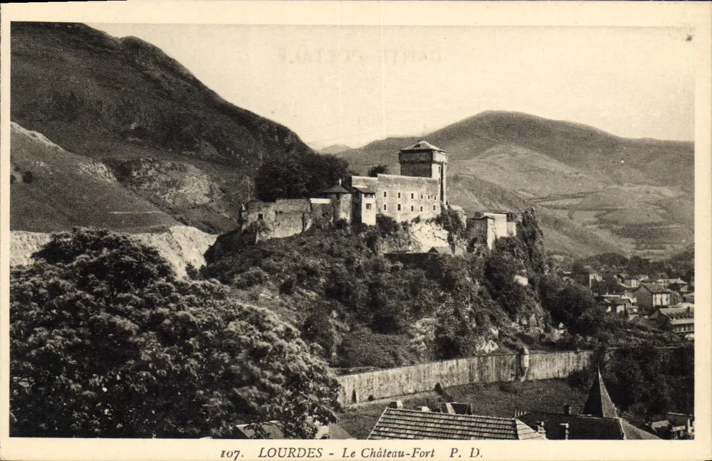 Lourdes - O Castelo-Forte — P. D. — n° 107 - Frente