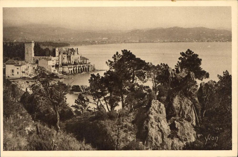Golfe de la Napoule — Ansicht des Schlosses an der Küste — Éditions d'Art Y/7/N, Paris - Vorderseite