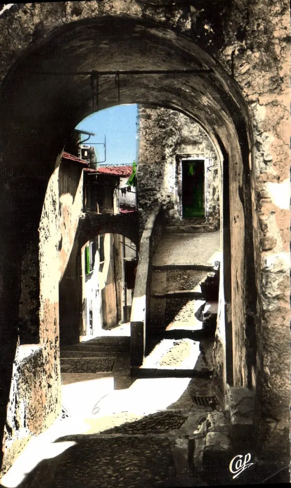 Uma velha rua — Menton — editor Cap - Frente