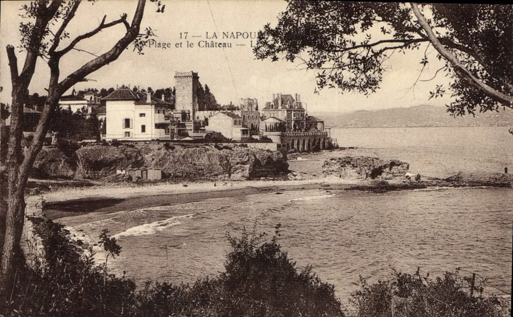 La Napoule — A Praia e o Castelo — Lévy & Neurunden Réunis - Frente