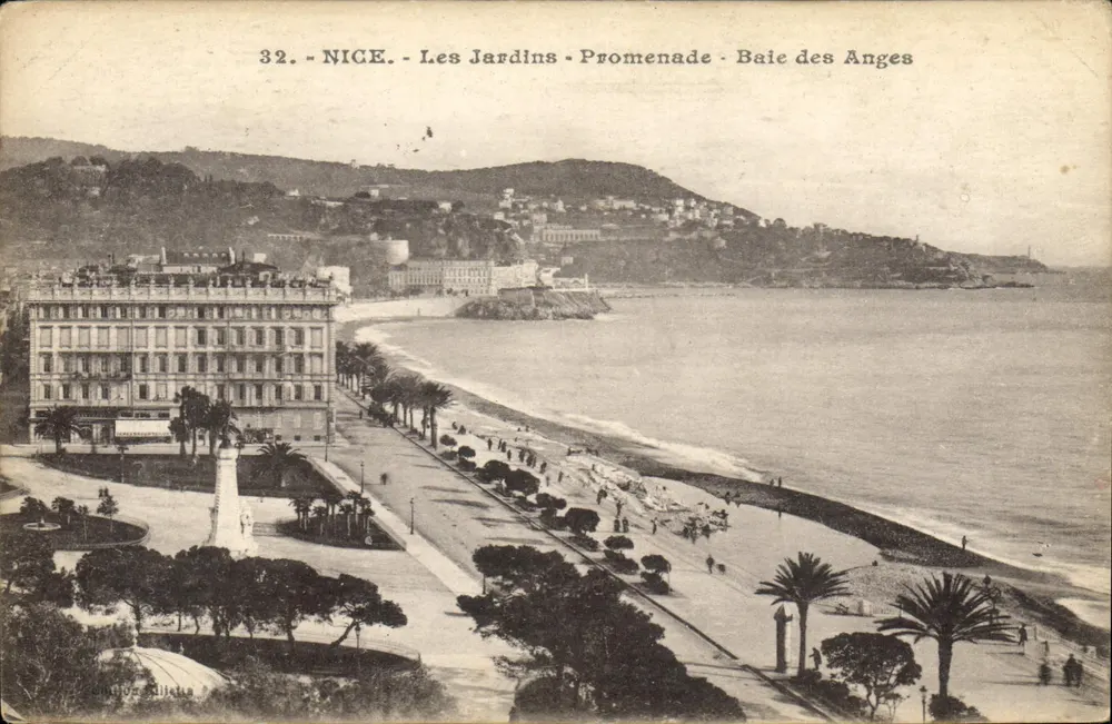Nice - Les Jardins - Promenade - Baie dos Anjos — Editora: NICOZELLIKA, n° 32 - Frente