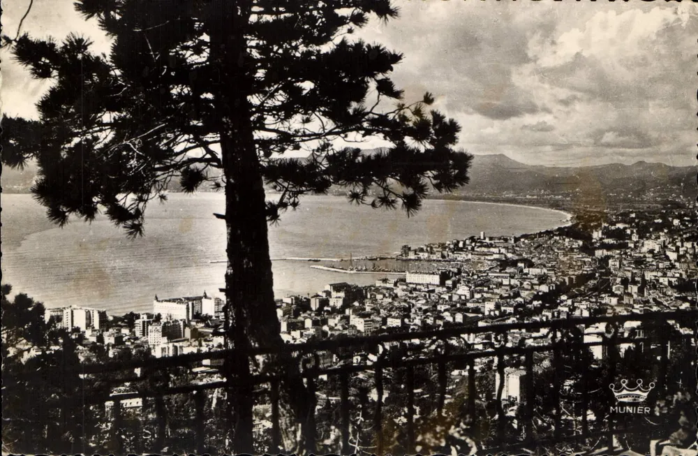 Allgemeine Ansicht von Juan-les-Pins — Verlag Munier, Seriennummer nicht sichtbar - Vorderseite