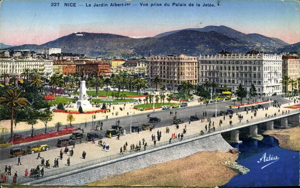 NICE — Der Jardin Albert-ler — Aufnahme vom Palais de la Jetée. Verlag Adia, Nr. 227 - Vorderseite