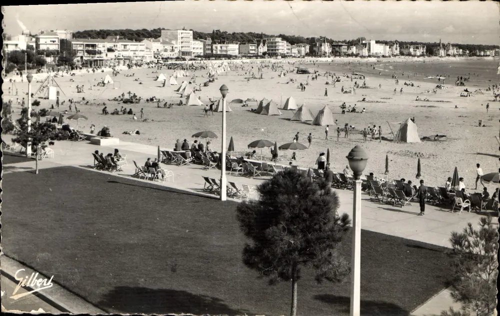 Royan — Strandblick vom Portique — Gilber - Vorderseite