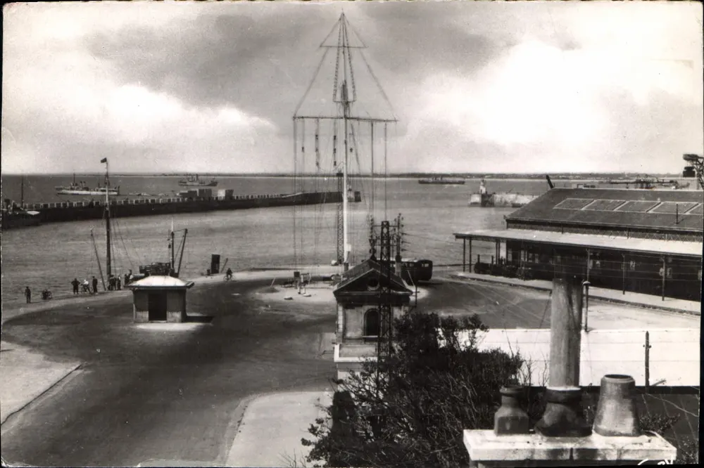Die Seestation und der Hafen — La Rochelle-Pallice — Editions ARTAU & fils, Nantes - Vorderseite