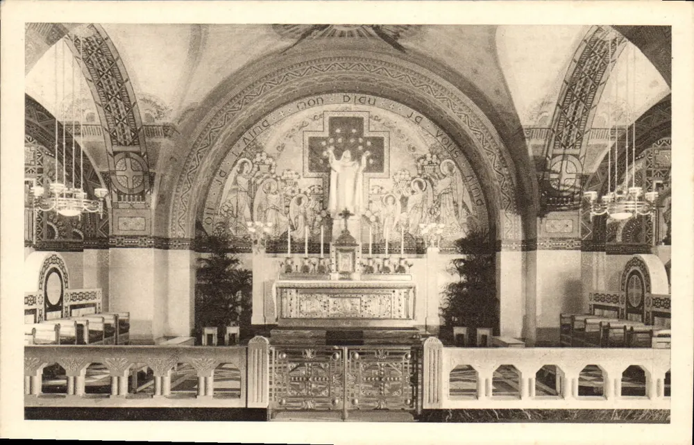 A Basílica de Lisieux — A Cripta — O Coro — Drager & Paris - Frente