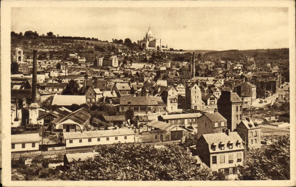 Lisieux — Allgemeiner Blick, im Hintergrund die Basilika — CP DES ARTS PHOTOMECHANIQUES, PARIS - Vorderseite