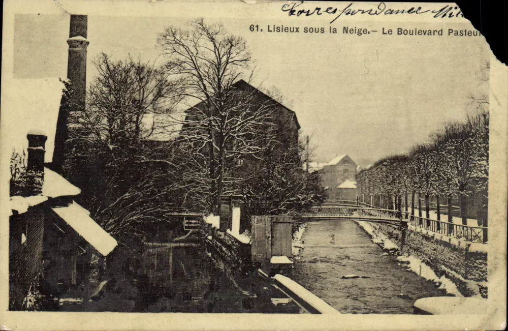 Lisieux sob a Neve — O Boulevard Pasteur — Correspondência Vitrada - Frente