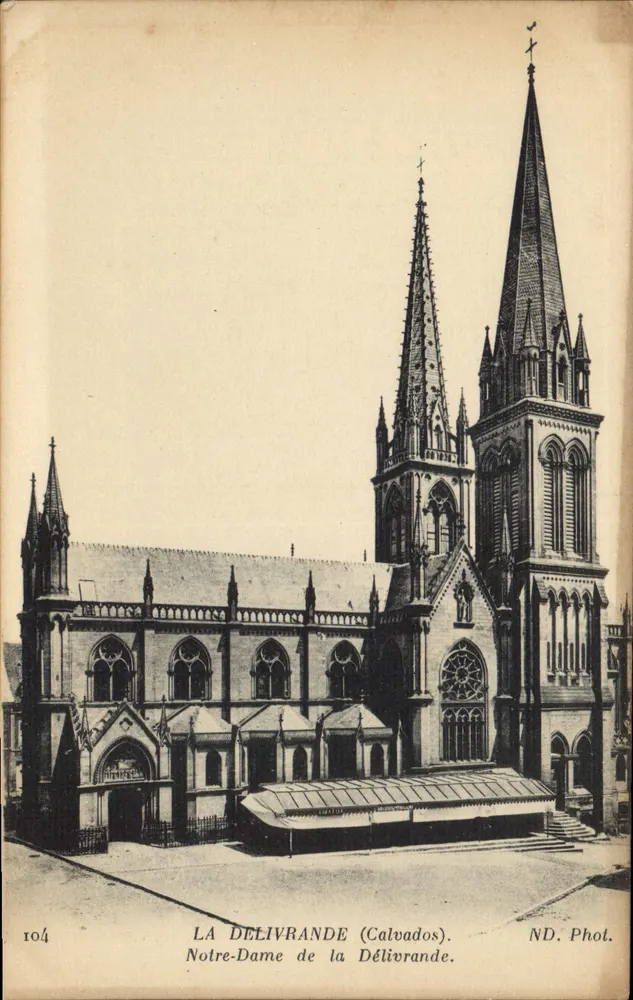 La Délivrande (Calvados) — Notre-Dame de la Délivrande — ND. Phot. - Vorderseite