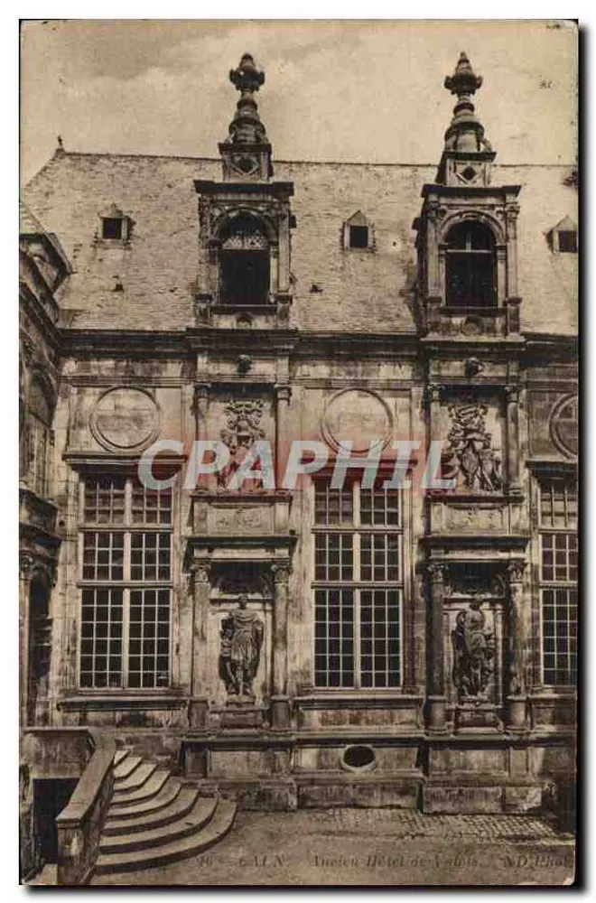 Calvin — Ehemaliges Hotel de Valois — MD. Phaot - Vorderseite
