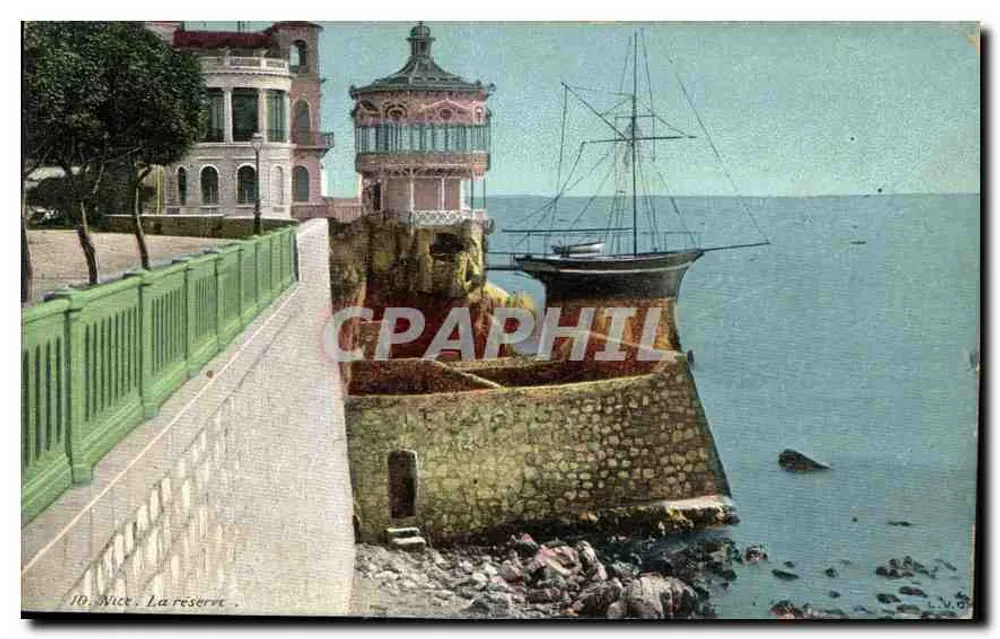 Nice - A reserva — vista do porto com farol e barco — editor L.V. n°10 - Frente