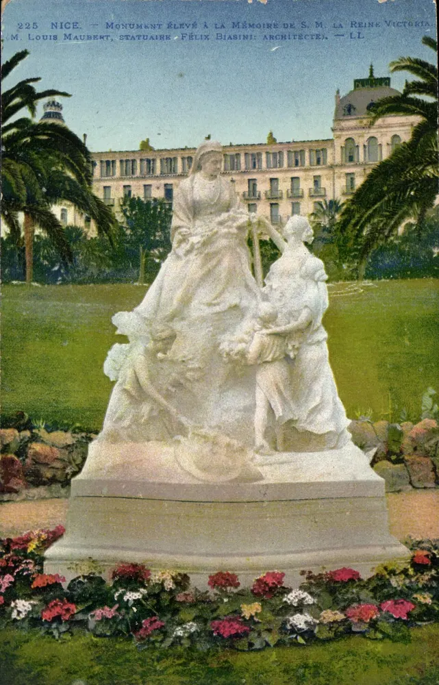 Nice — Denkmal zur Erinnerung an Ihre Majestät Königin Victoria — Louis Maubert, Bildhauer — Félix Biasini, Architekt - Vorderseite