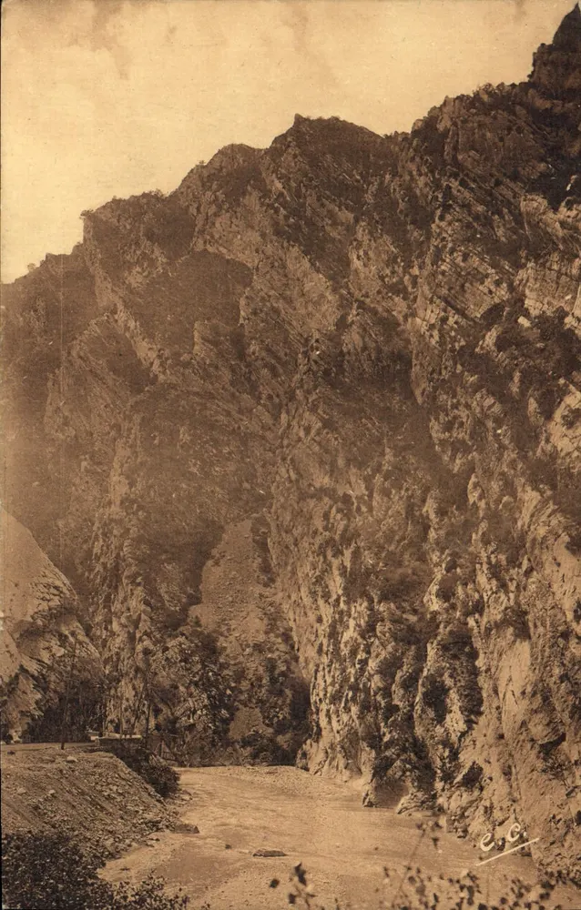 Rodovia de Digne a Nice — Clues de Chabrières — E. Carleton, tabacs, Digne - Frente
