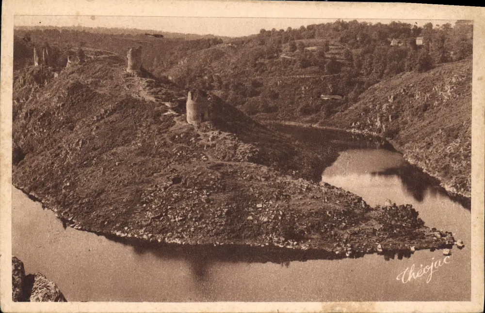 Ruinen von Crozant — La Creuse — Verlag Théo Jac, Nr. 26 - Vorderseite