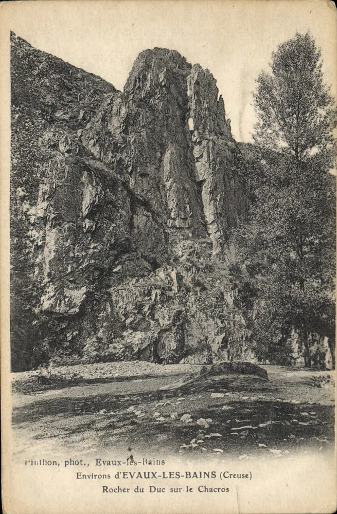 Rocher du Duc sur le Chacros — Vicinanze di Evaux-les-Bains (Creuse) — Pinthon, fot. - Recto