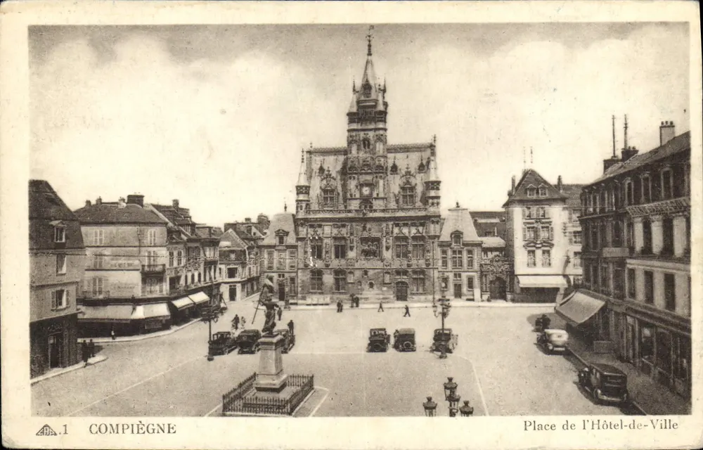 Compiègne — Plaza del Ayuntamiento — Edición A. ABRIGON - Anverso