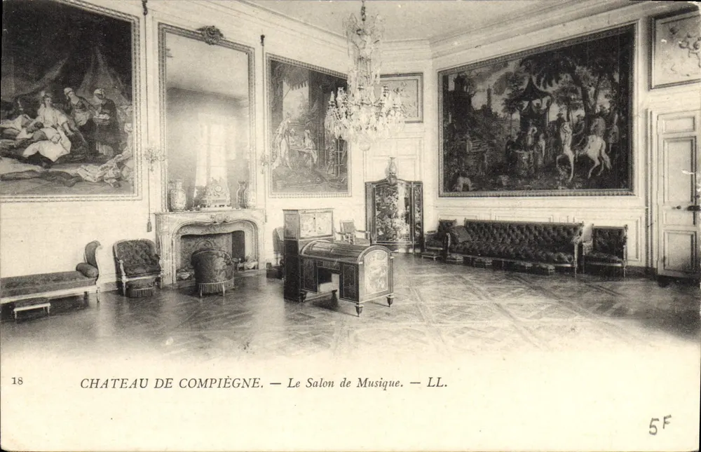 Castelo de Compiègne — Salão de Música — LL. - Frente
