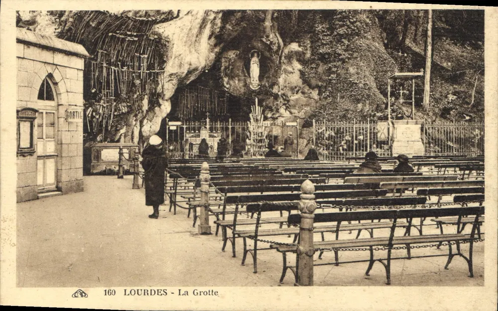 Lourdes - A Gruta — editor GORTIE, n° de série 160 - Frente