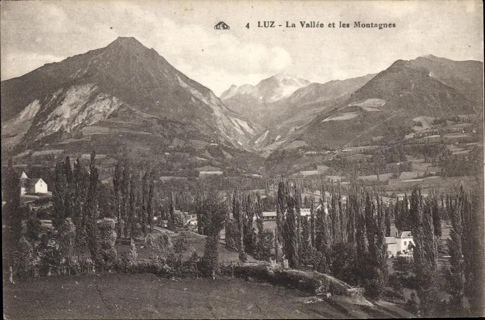 Luz - A Vale e as Montanhas — série 4 — editora Cie Alsacienne des Arts Graphiques, Strasbourg - Frente
