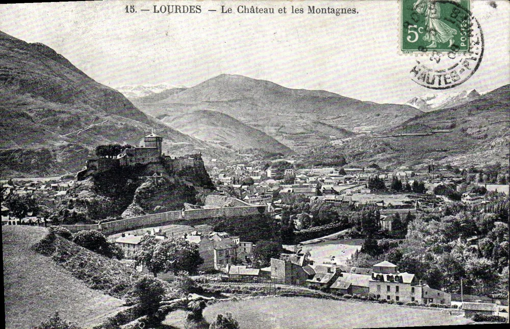 LOURDES — 루르드의 성채와 산맥 — 출판사 미상, 번호 15 - 앞면