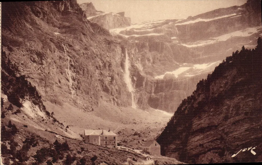 Gavarnie — O Cirque e suas cascatas — Edições Jové, Pau (B.P.) - Frente