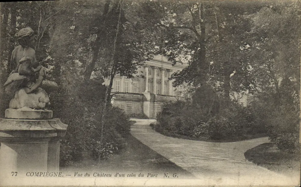 Compiègne — Vue du Château d'un coin du Parc — N.G. — n°77 - Frente
