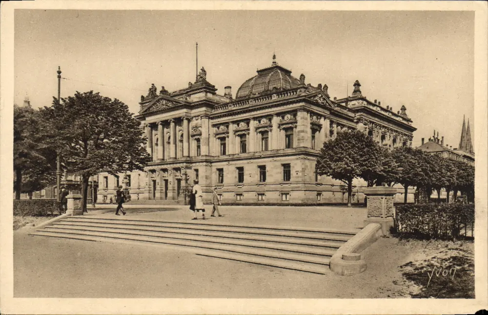 Straßburg — Die Nationale und Universitäre Bibliothek — YW017 - Vorderseite