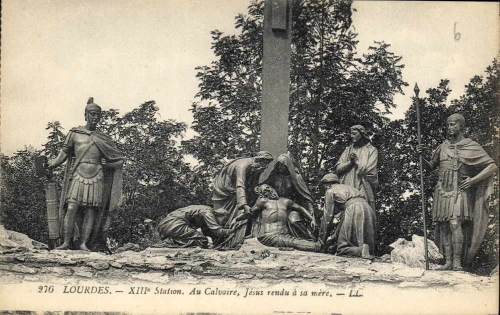 Lourdes — 13. Station. Am Kalvarium, Jesus seiner Mutter übergeben — LL. - Vorderseite