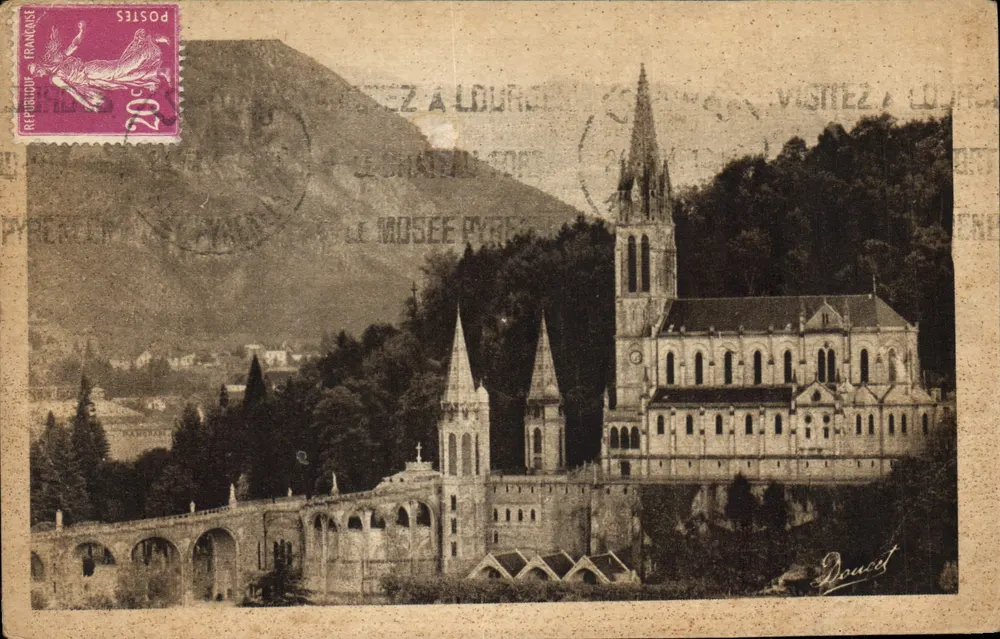 Lourdes — A Basílica vista de lado — Edição do Palácio d'Assire - Frente