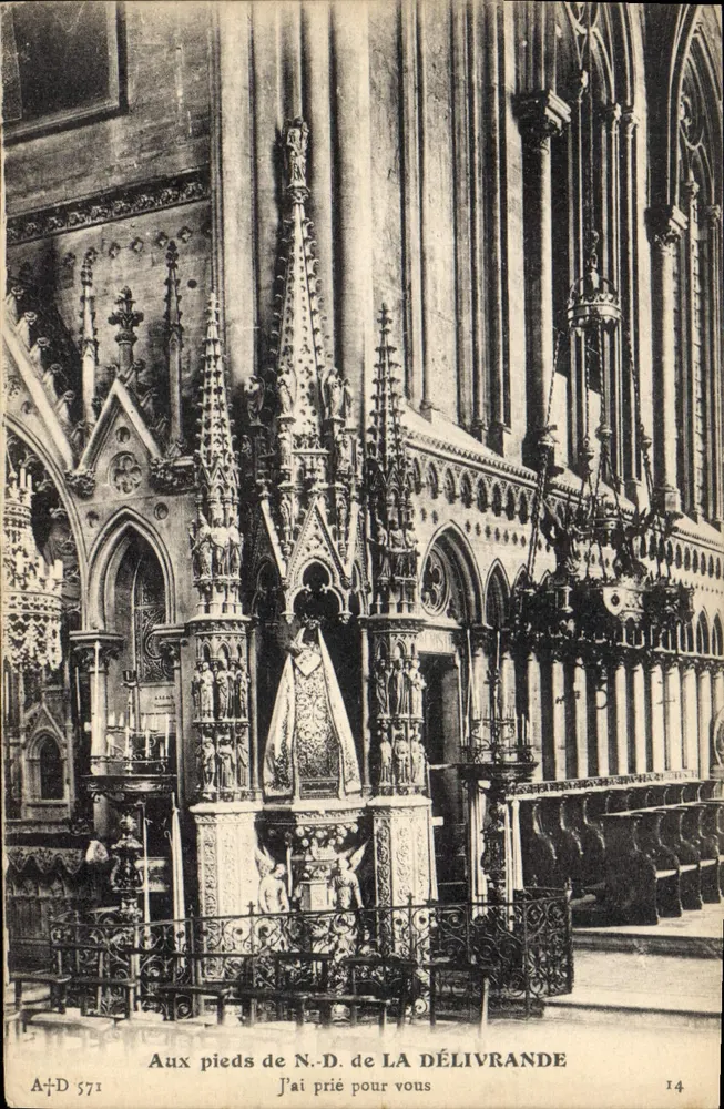 Innenansicht der Kathedrale Notre-Dame de Délivrande — Verlag A. Dubosq, Nr. 14 - Vorderseite