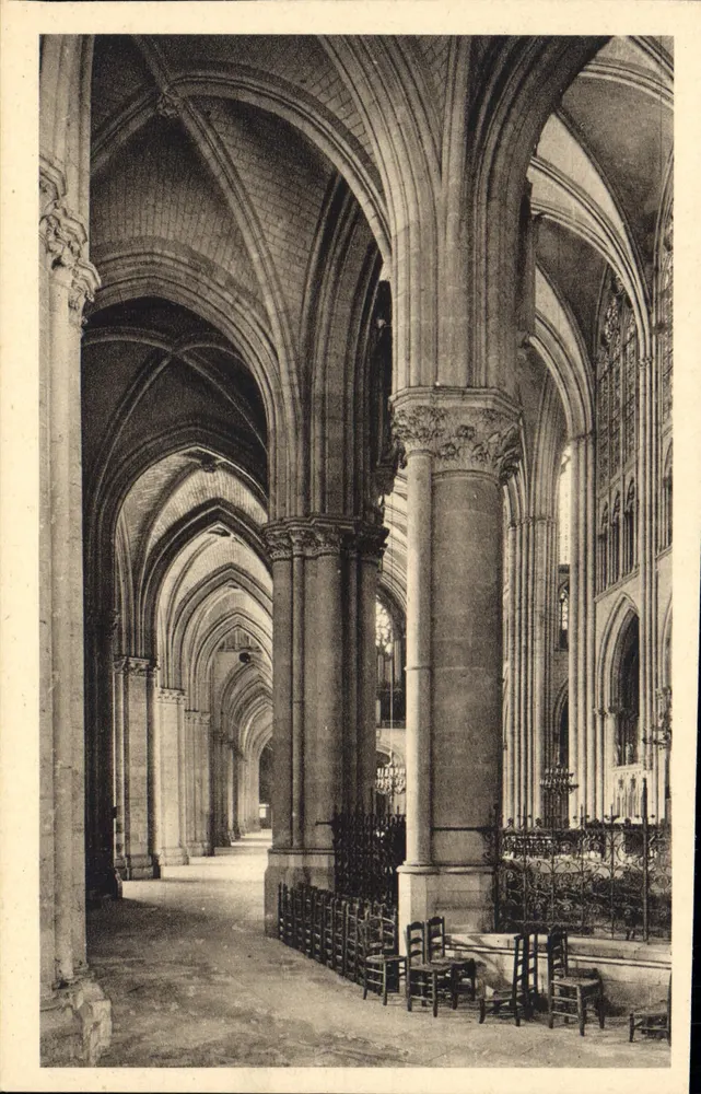 Troyes - Die Kathedrale — Apse und Seitennef — Ch. Granddider, Fotoverlag, Troyes - Vorderseite