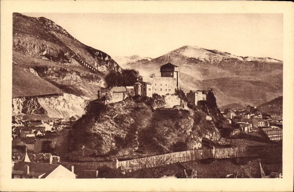 Castelo da Bastilha — vista panorâmica — editor não identificado, n° de série N°3 - Frente