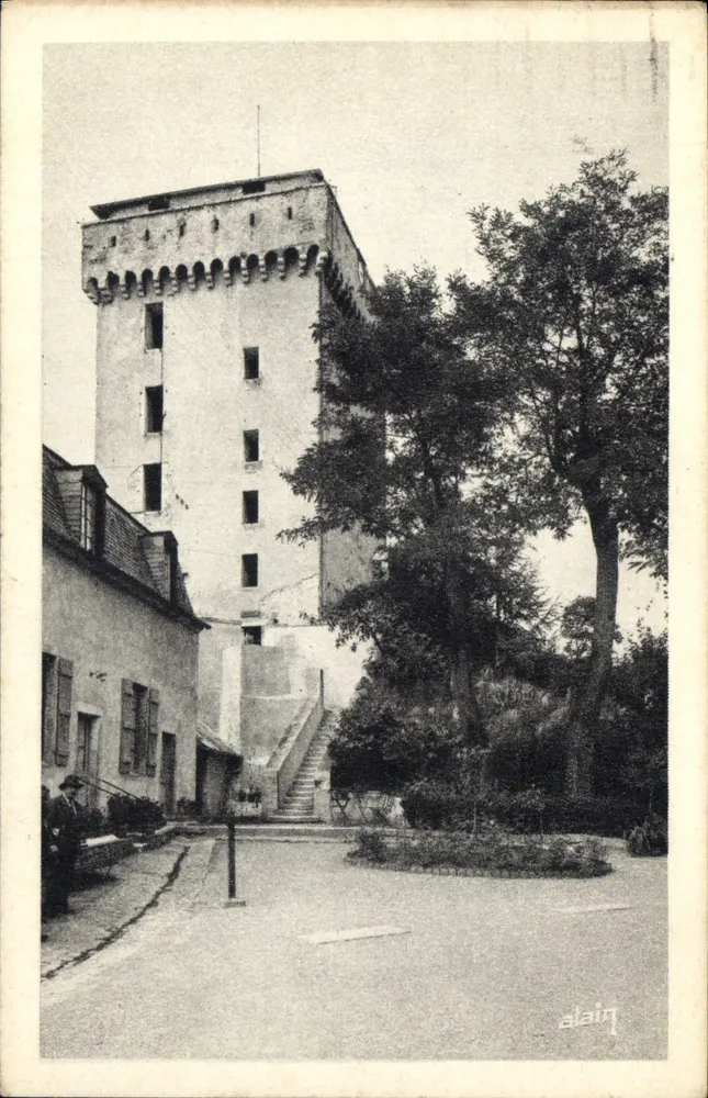 Castelo Forte — Lourdes — Editor Alain - Frente