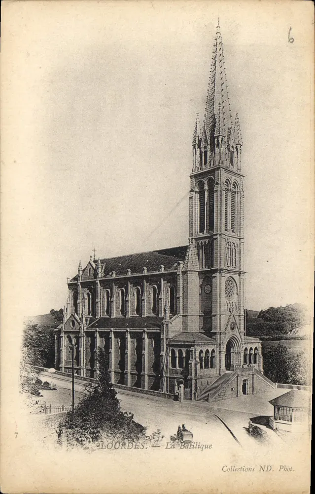 Lourdes — A Basílica — Coleções ND. Fot. n°6 - Frente