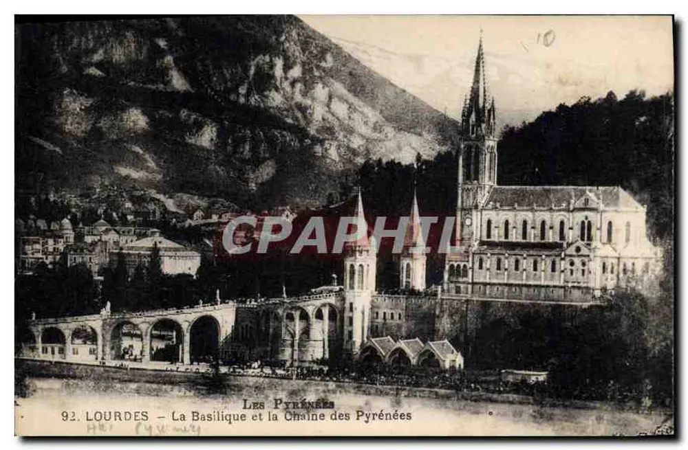 Lourdes — Die Basilika und die Pyrenäen — Die Pyrenäen - Vorderseite
