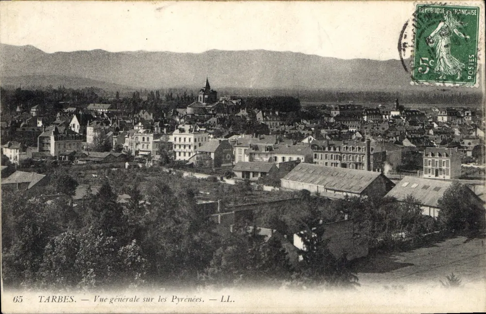 Tarbes — Allgemeiner Blick auf die Pyrenäen — LL. — 65 - Vorderseite