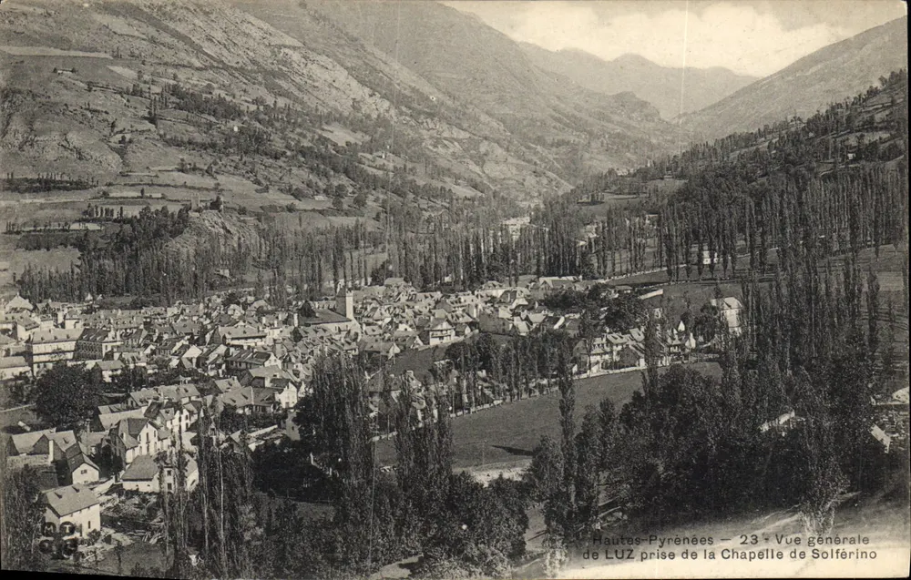 Luz - Allgemeiner Blick vom Solférino-Kapellchen - Hautes-Pyrénées - Vorderseite