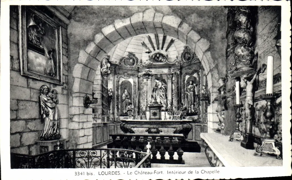 Lourdes - Das Schloss-Fort. Innenansicht der Kapelle — Sonderausgabe des Musée des Pyrénées - Vorderseite
