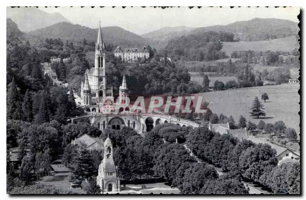 Lourdes — Basilika und Kriegerdenkmal — Graphphil - Vorderseite