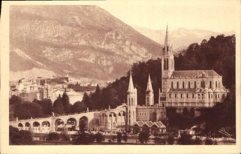 Lourdes — A Basílica e o Pic du Jer — Edição P. DOUGERT - Lourdes - Frente