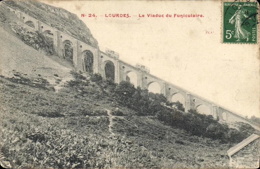Lourdes — O Viaduto do Funicular — Editor CLAT, n°24 - Frente