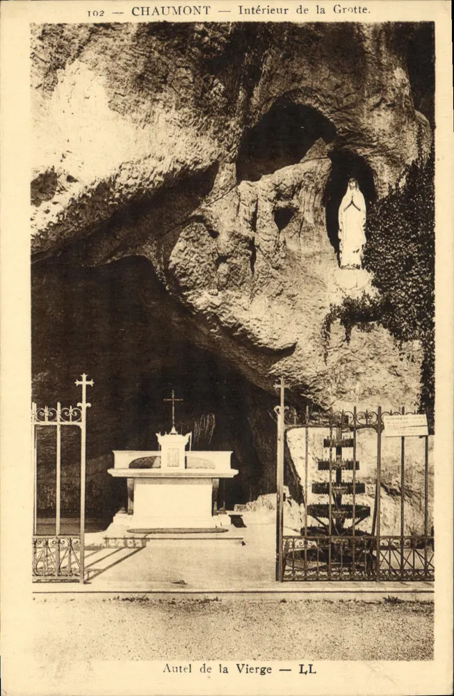 Chaumont — Innenansicht der Höhle — Altar der Jungfrau — LL - Vorderseite