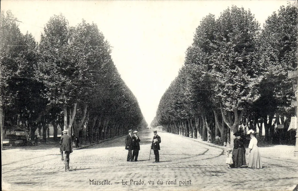 Marselha — Le Prado, visto do rotonda - Frente