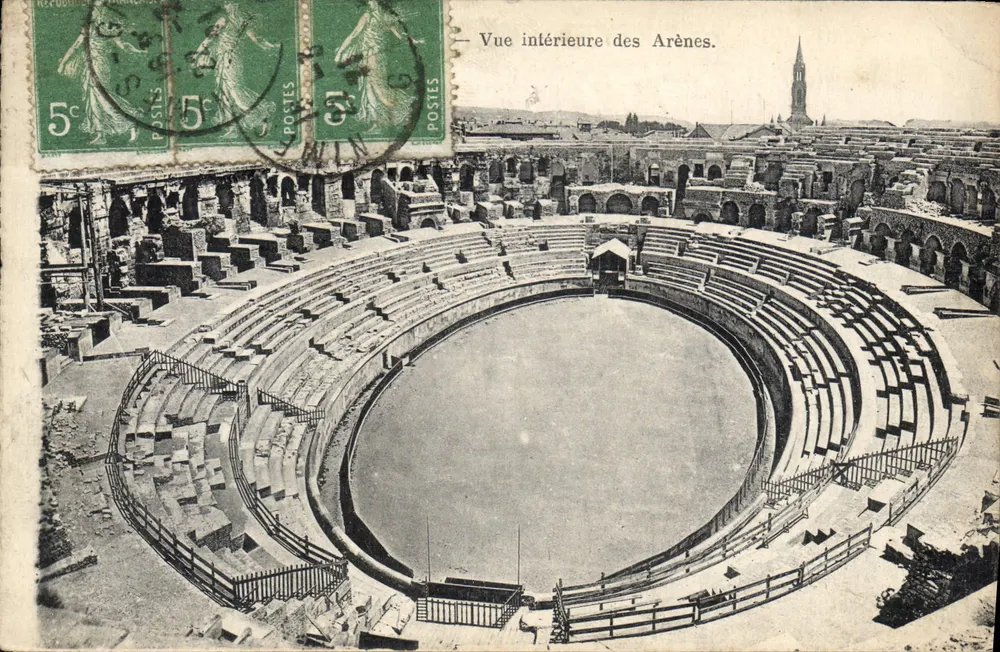 Arênes de Nîmes — Vue interior — Editor: Noury & Frères, cerca de 1900 - Frente