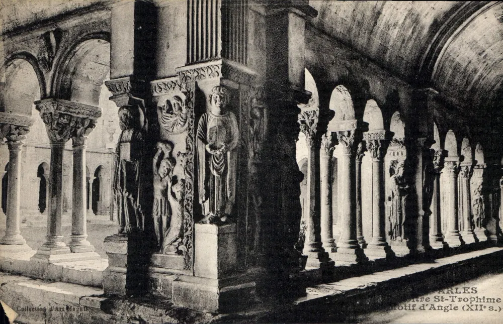 Chiesa di San Trofimmo — Motivo d'Angolo (XII secolo) — Collezione d'Arte Marchis - Recto