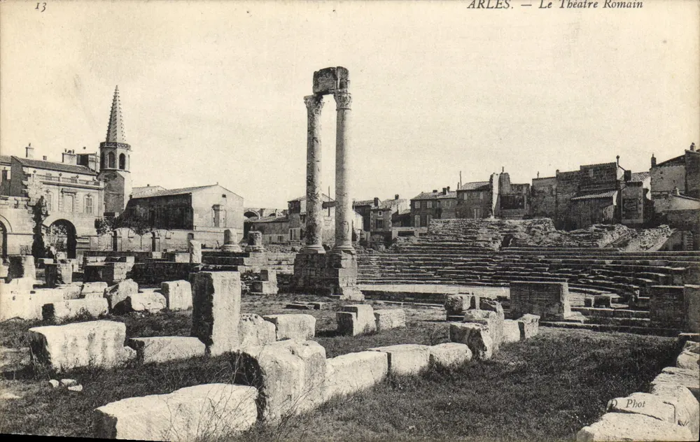 Arles — Het Romeinse Theater — Fot - Voorkant