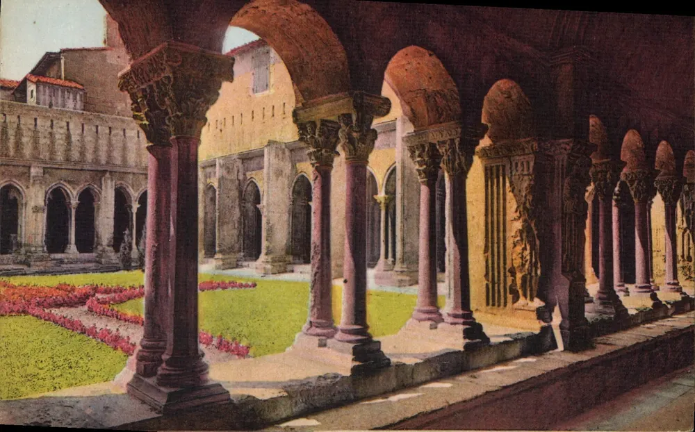 Cloître Saint-Trophème — Arles — editor 'ADIA' n°13638 - Frente