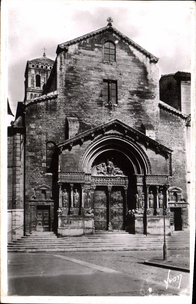 Kathedrale Saint-Trophime — Arles (B.-du-R.) — Kunstausgabe, Paris - Vorderseite