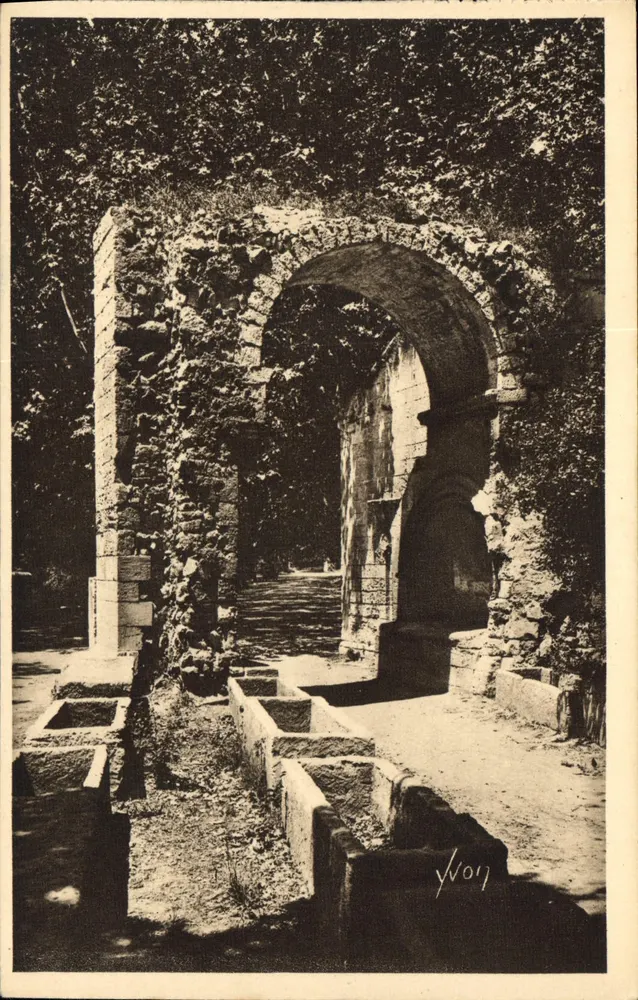 Os Alyscamps — Arles (Bouches-du-Rhône) — Les Éditions d'Art Yvon, Paris - Frente